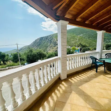 Vista Apartment Himare
